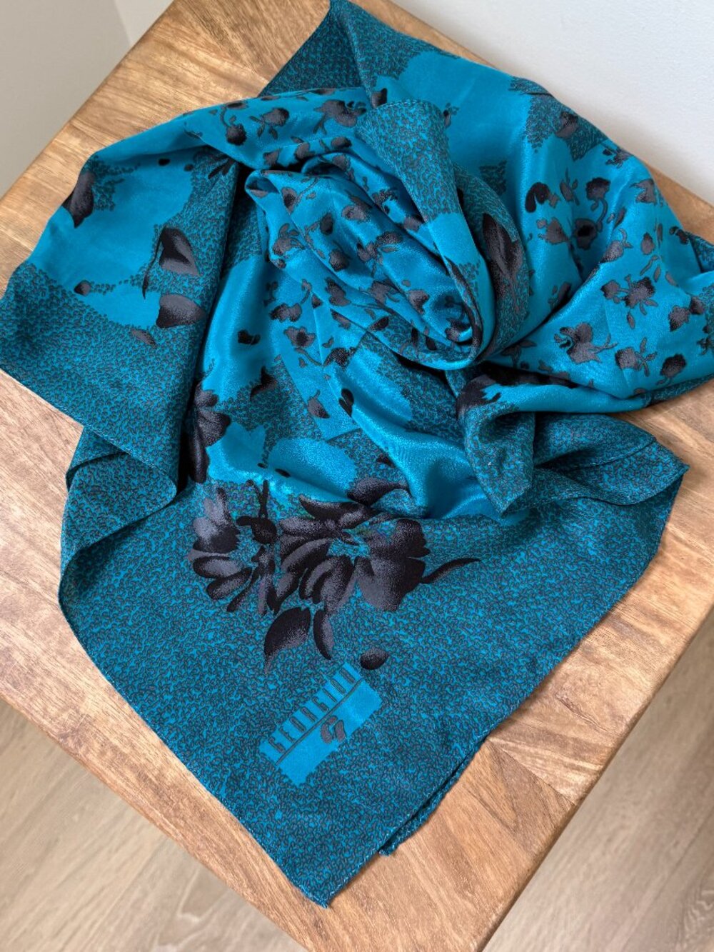 Vintage GEORGIOU Teal Blue Floral Silk Blend Scarf Graphic Botanical
